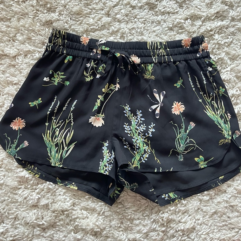 Aritzia shorts